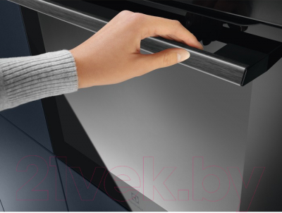 Электрический духовой шкаф Electrolux KOEBP39WZ