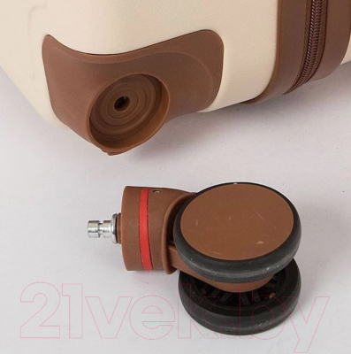 Чемодан на колесах Grott 340-614/5-18BGB