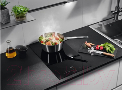 Индукционная варочная панель AEG IKB32300CB