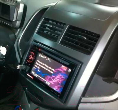 Переходная рамка Incar RCV-N10