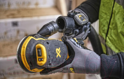 Профессиональная эксцентриковая шлифмашина DeWalt DCW210NT
