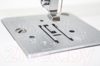 Швейная машина Janome Legend 2520