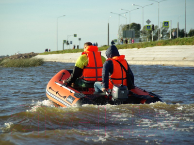 Надувная лодка Адмирал АМ-330 CF серо-черный