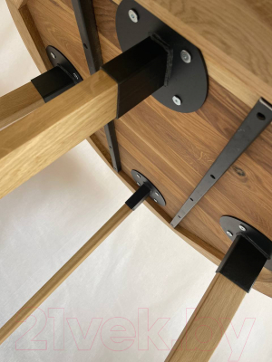 Обеденный стол SemWood СОД-М4/900.900К