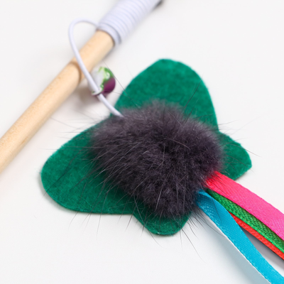 Игрушка для кошек Пижон Фетровая бабочка с норкой и лентами