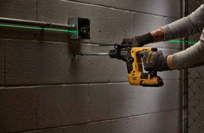 Профессиональный перфоратор DeWalt DCH072NT