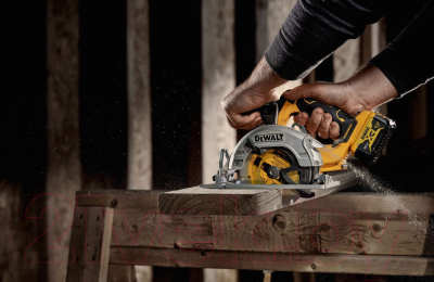 Профессиональная дисковая пила DeWalt DCS512N