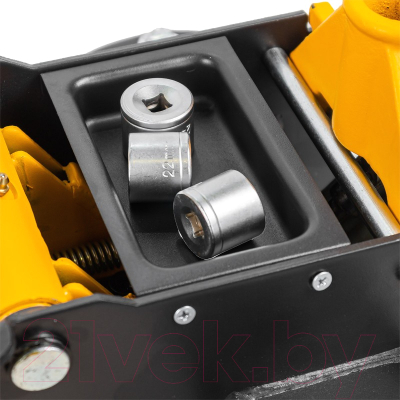 Подкатной домкрат JCB TH32515