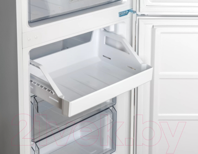 Холодильник с морозильником TECHNO FN2-43