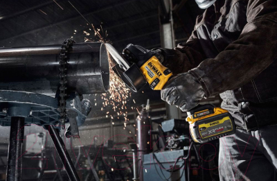 Профессиональная угловая шлифмашина DeWalt DCG440N