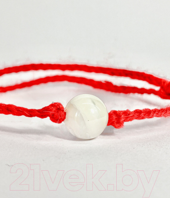 Браслет Wolves Красная нить с перламутром 41017