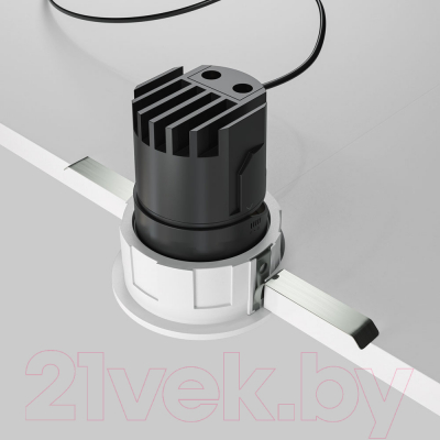 Точечный светильник Maytoni Wise DL057-7W3K-W