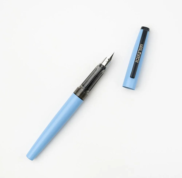 Ручка перьевая Малевичъ С конвертером + два картриджа / 196422