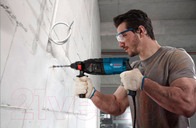 Профессиональный перфоратор Bosch GBH 240 Professional