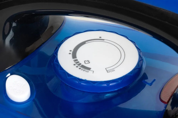 Утюг Econ ECO-BI2407