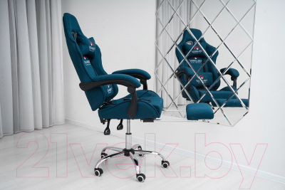 Кресло геймерское Calviano Avanti Ultimato с подножкой