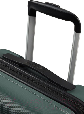 Чемодан на колесах American Tourister Flashline ME8*04 002