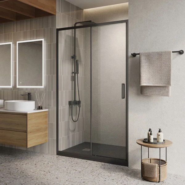 Душевая дверь BelBagno Luce-BF-1-120-C-NERO