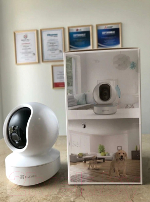 IP-камера Ezviz TY1