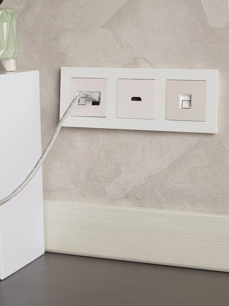 Рамка для выключателей и розеток IEK Brite BR-M32-51-K01