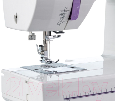 Швейная машина Chayka 235А