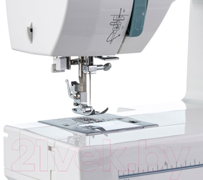 Швейная машина Chayka 945M
