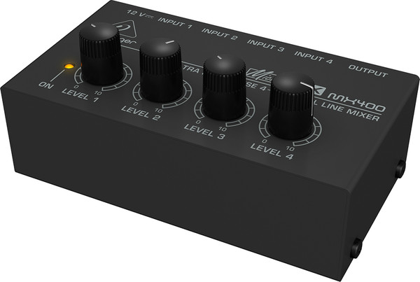 Микшерный пульт Behringer MX400
