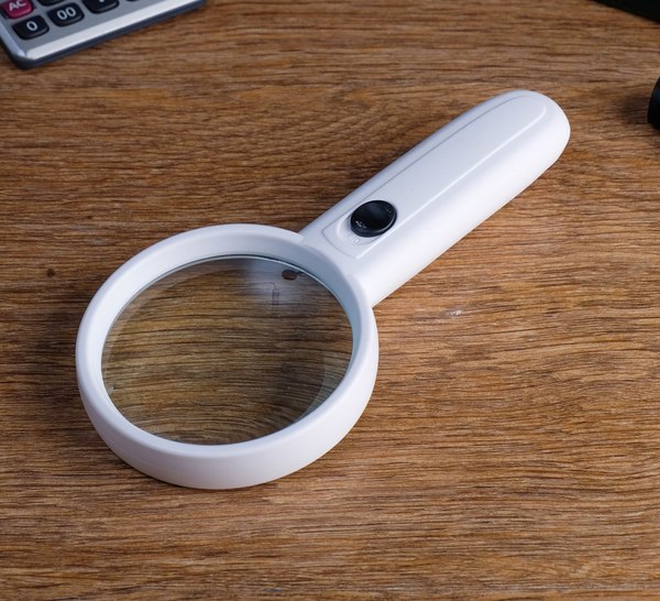 Лупа ручная Sima-Land С подсветкой / 4387629