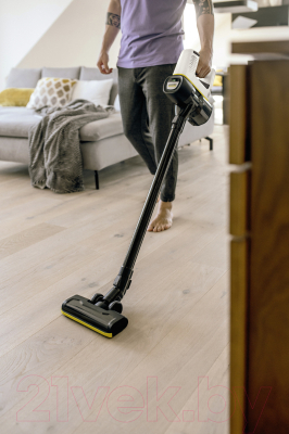 Вертикальный пылесос Karcher VC 4 Cordless MyHome (1.198-630.0)