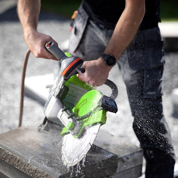 Бензорез Greenworks 1501307