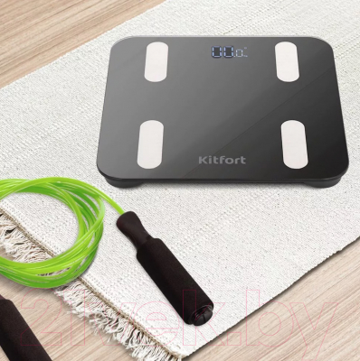 Напольные весы электронные Kitfort KT-813