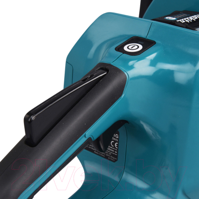 Пила цепная аккумуляторная Makita UC011GZ