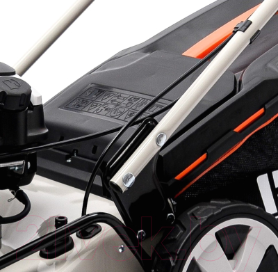 Газонокосилка бензиновая Helmut TR 46H