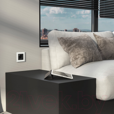 Рамка для выключателей и розеток Werkel Senso W0013101