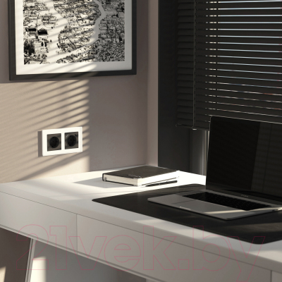 Рамка для выключателей и розеток Werkel Senso W0023101