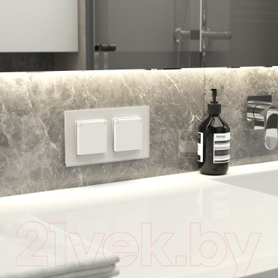 Рамка для выключателей и розеток Werkel Senso W0023101