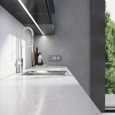 Рамка для выключателей и розеток Werkel Slab W0032965