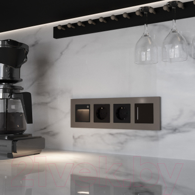 Рамка для выключателей и розеток Werkel Slab W0042963