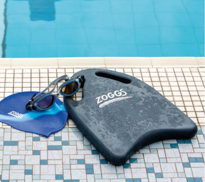 Доска для плавания ZoggS Kick Board / 465202 (Medium, черный)