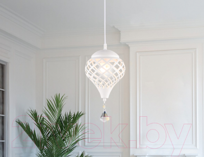 Потолочный светильник Ambrella Traditional TR8441 WH