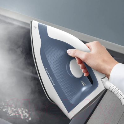 Утюг с парогенератором Tefal SV4110E0