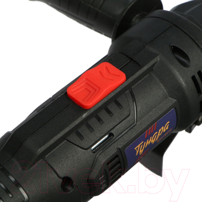 Угловая шлифовальная машина Tundra 9930709