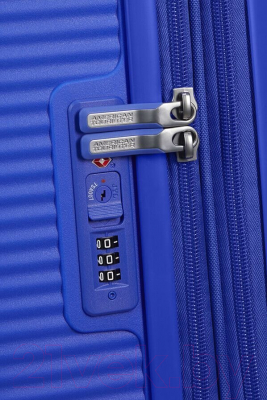 Чемодан на колесах American Tourister Soundbox 32G*12 002
