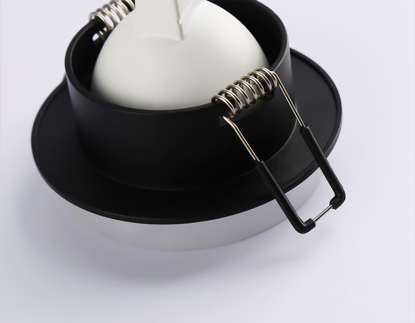 Точечный светильник Ambrella TN1303 BK/FR