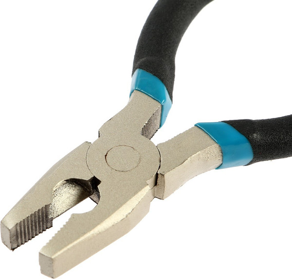 Плоскогубцы Tundra 7166094
