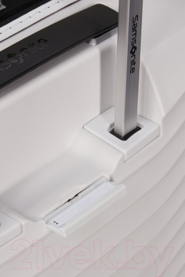 Чемодан на колесах Samsonite Upscape KJ1*25 004