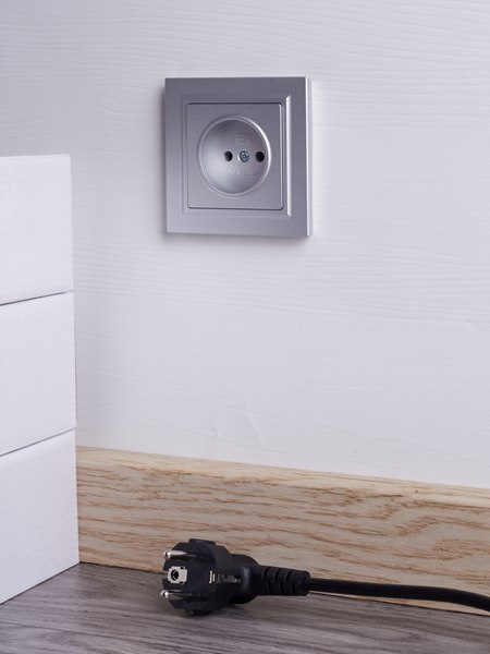 Розетка IEK Brite BR-R10-10-K47-F