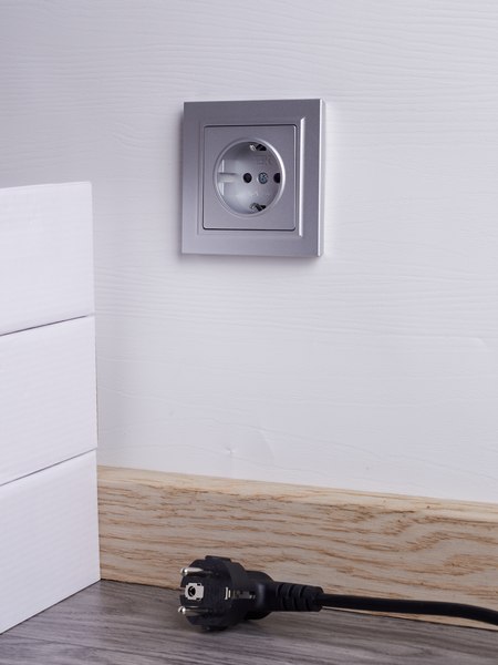 Розетка IEK Brite BR-R14-16-K47-F