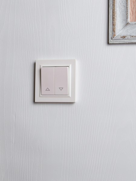 Выключатель IEK Brite BR-V15-0-10-K36