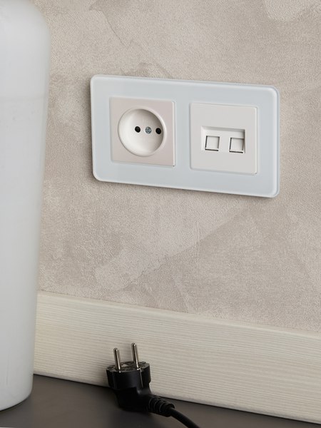 Розетка IEK Brite BR-R13-10-K36